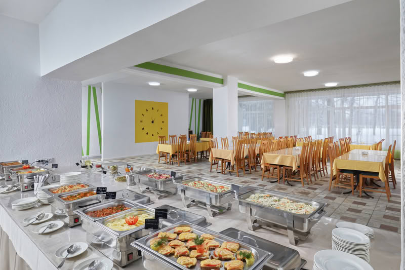 Столовая в здании клуба-столовой