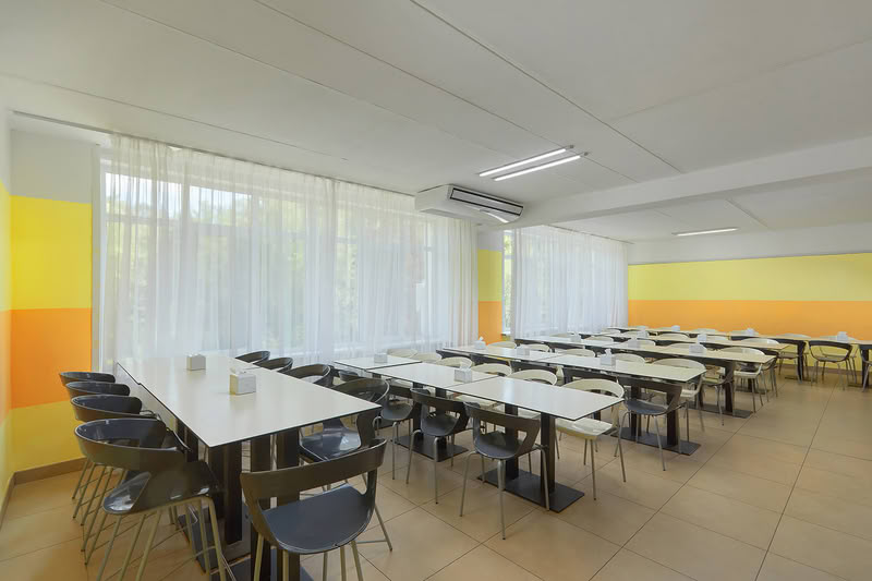 Столовая в здании клуба-столовой