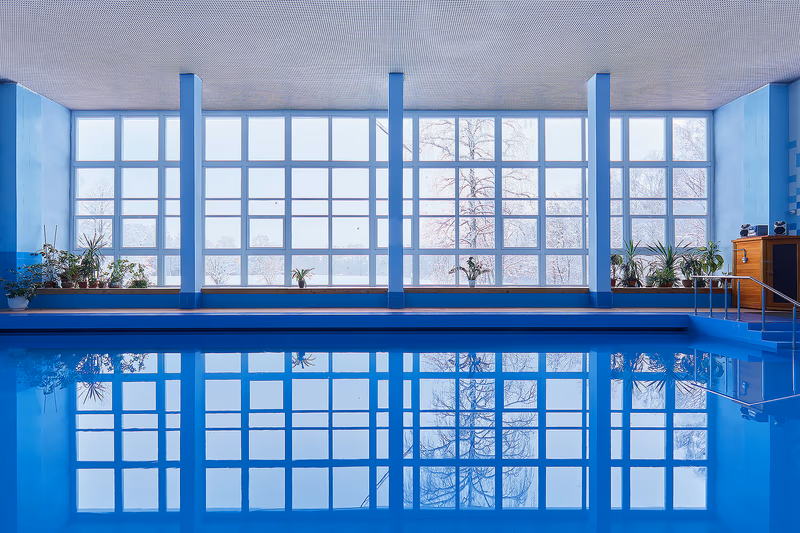 Крытый бассейн